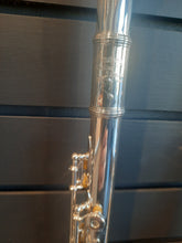 Load image into Gallery viewer, Armstrong Limited Edition Flute
